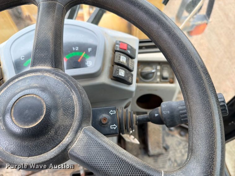 image for item FT6758 2018 Caterpillar 903C2 wheel loader