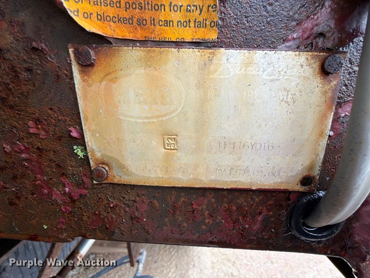 image for item FT6759 2000 Freightliner FL112 dump truck