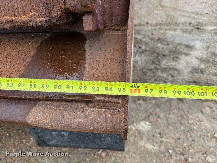 image for item FT6759 2000 Freightliner FL112 dump truck