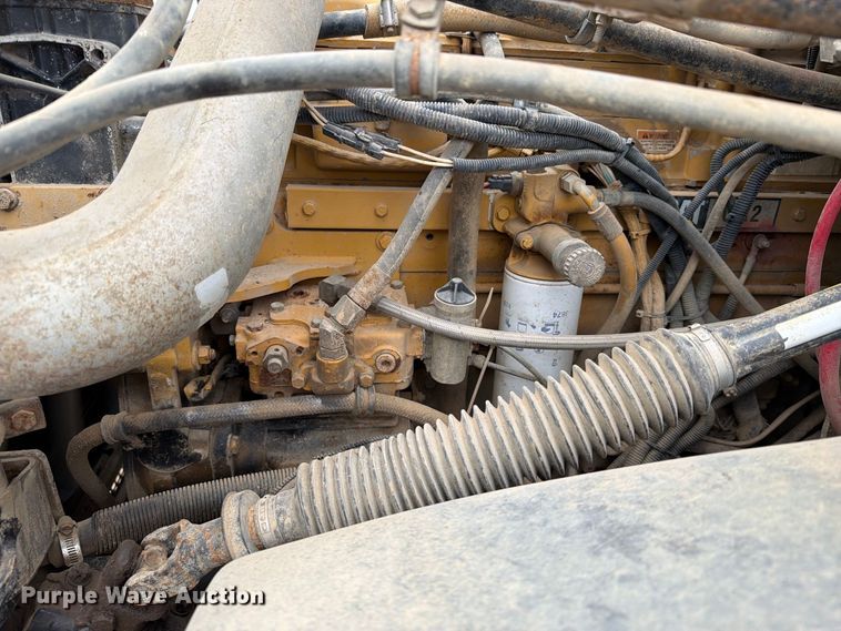 image for item FT6759 2000 Freightliner FL112 dump truck