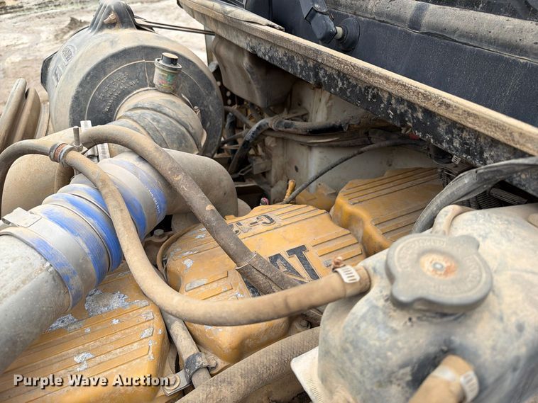 image for item FT6759 2000 Freightliner FL112 dump truck