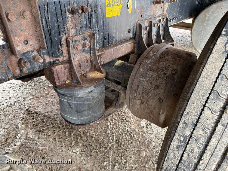 image for item FT6759 2000 Freightliner FL112 dump truck