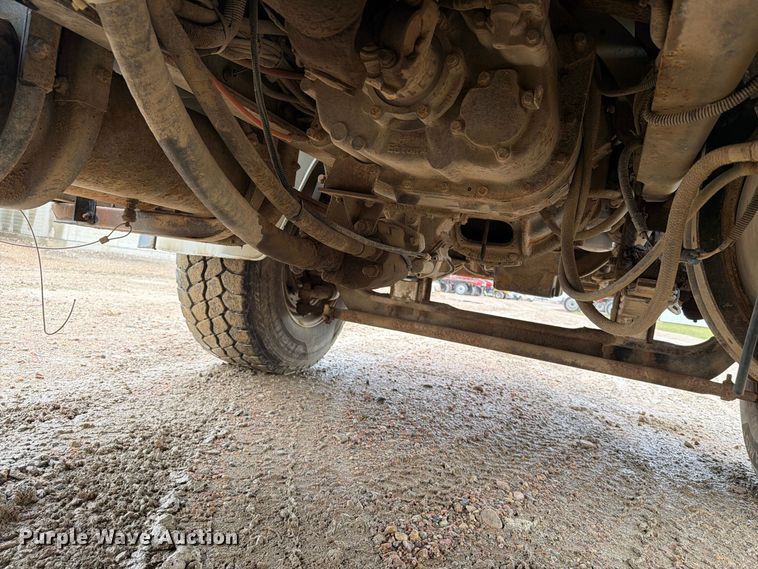 image for item FT6759 2000 Freightliner FL112 dump truck