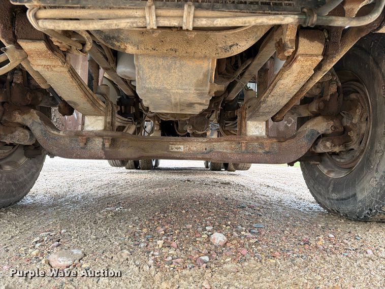 image for item FT6759 2000 Freightliner FL112 dump truck