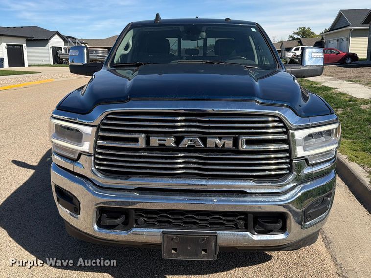 image for item FT6826 2024 RAM 3500 Crew Cab pickup truck