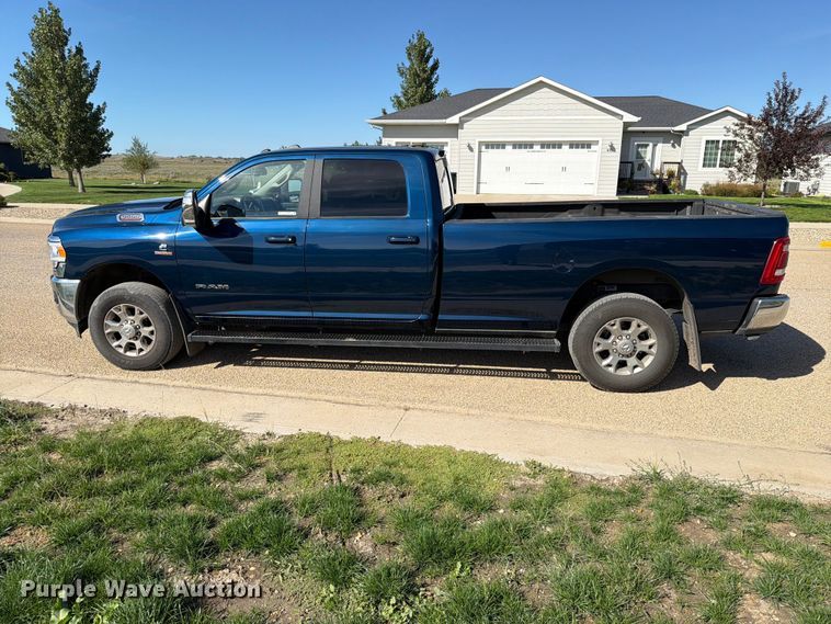 image for item FT6826 2024 RAM 3500 Crew Cab pickup truck