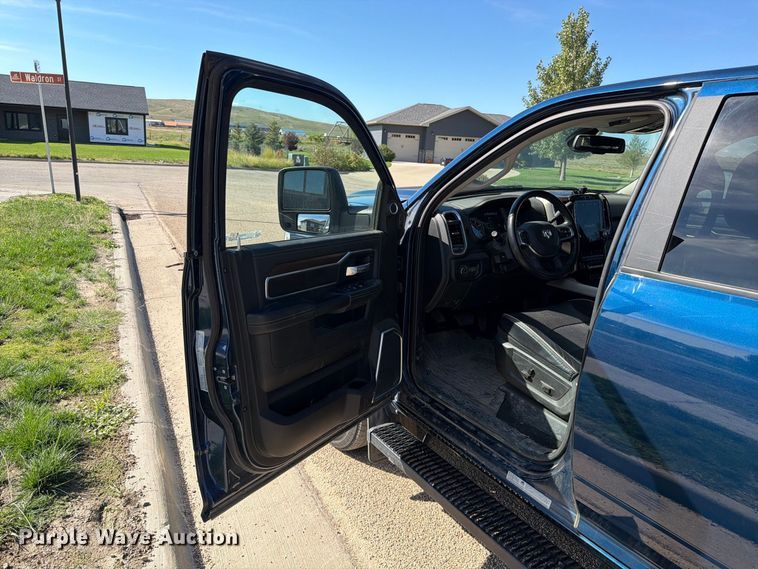 image for item FT6826 2024 RAM 3500 Crew Cab pickup truck