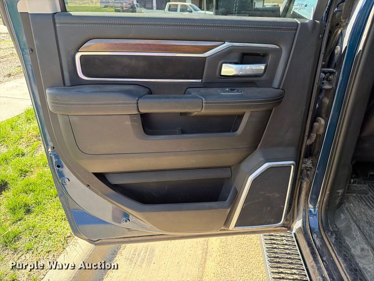 image for item FT6826 2024 RAM 3500 Crew Cab pickup truck