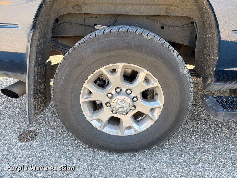 image for item FT6826 2024 RAM 3500 Crew Cab pickup truck