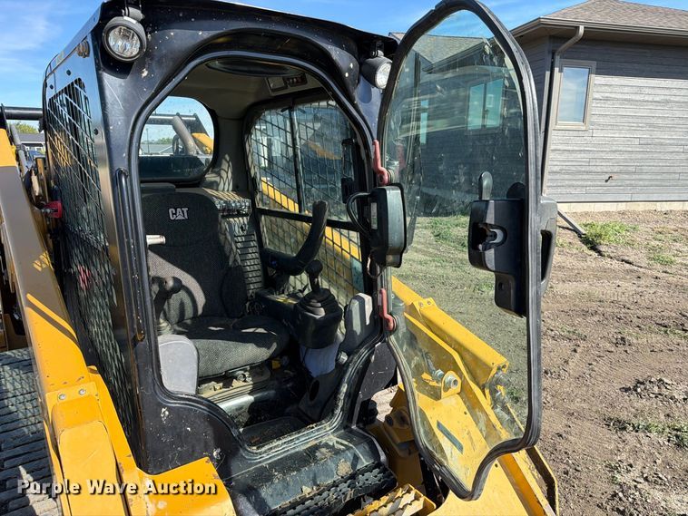 image for item FT6827 2018 Caterpillar 299D2 tracked skid steer loader