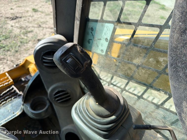 image for item FT6827 2018 Caterpillar 299D2 tracked skid steer loader