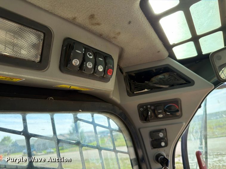 image for item FT6827 2018 Caterpillar 299D2 tracked skid steer loader