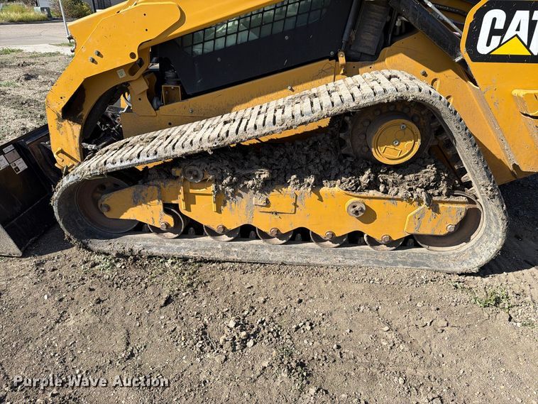 image for item FT6827 2018 Caterpillar 299D2 tracked skid steer loader