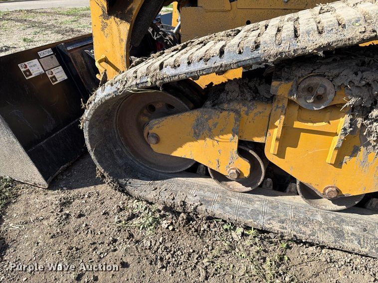 image for item FT6827 2018 Caterpillar 299D2 tracked skid steer loader