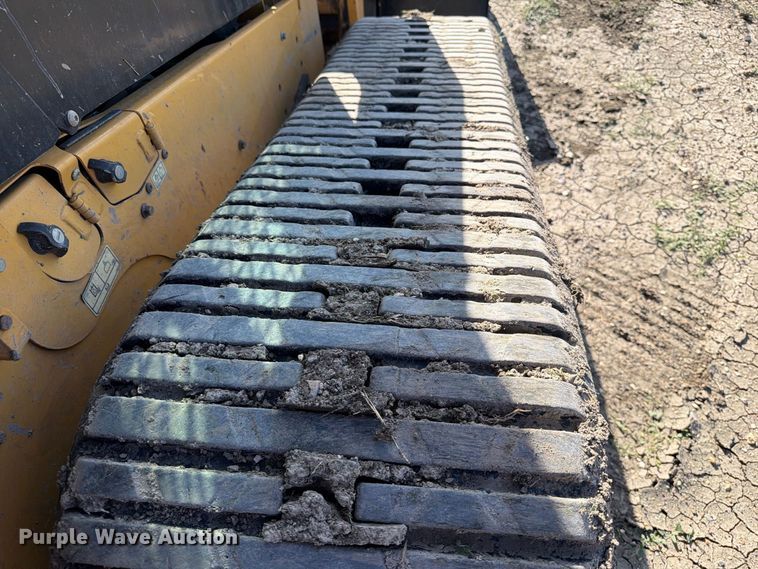 image for item FT6827 2018 Caterpillar 299D2 tracked skid steer loader