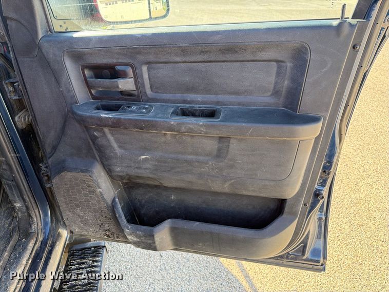 image for item FT6828 2022 RAM 3500 Crew Cab pickup truck