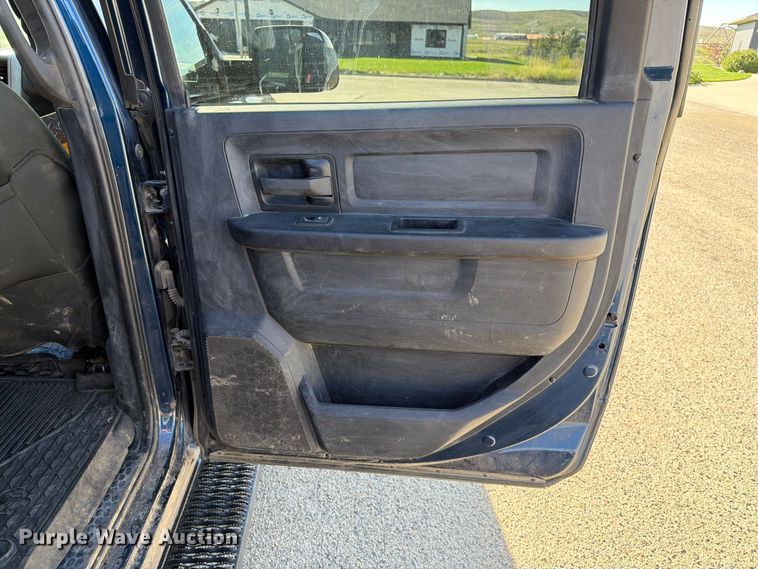 image for item FT6828 2022 RAM 3500 Crew Cab pickup truck