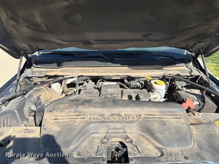 image for item FT6828 2022 RAM 3500 Crew Cab pickup truck