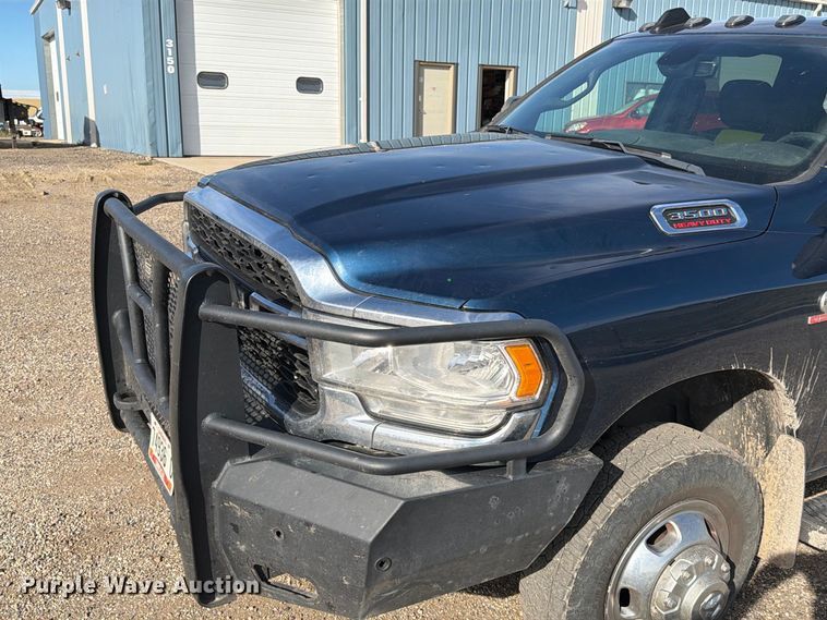 image for item FT6829 2022 RAM 3500 Crew Cab pickup truck
