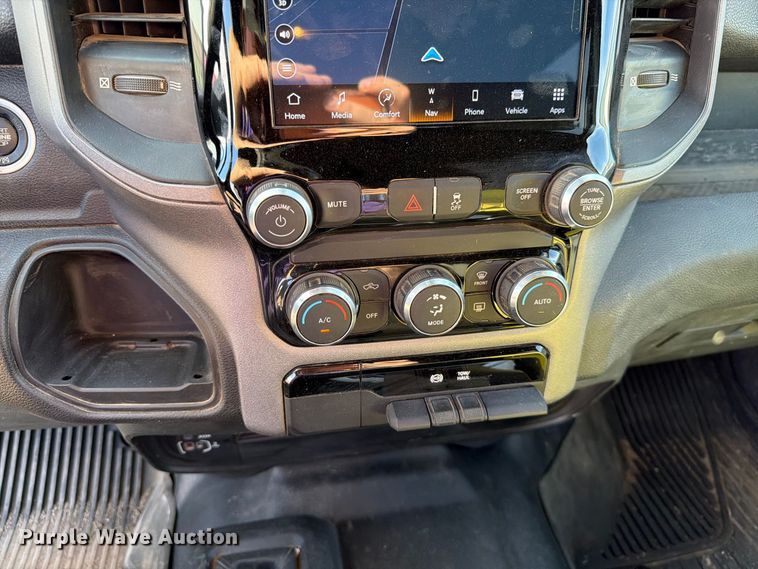 image for item FT6829 2022 RAM 3500 Crew Cab pickup truck