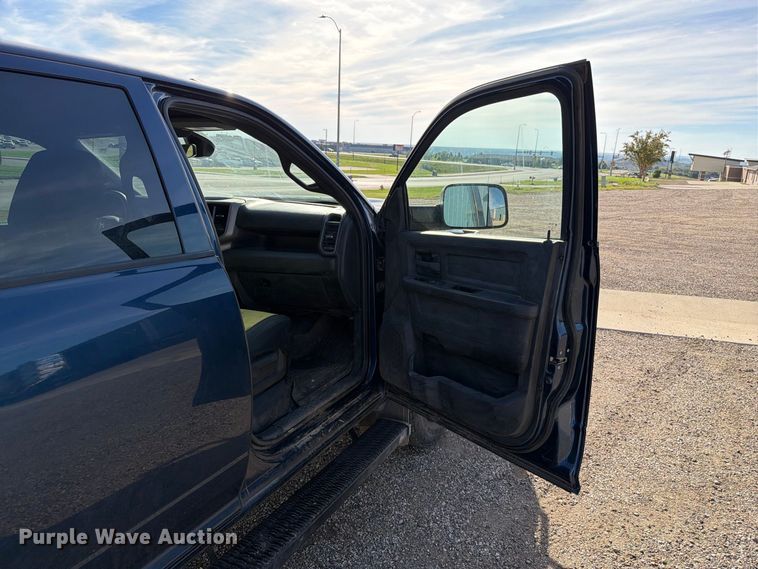 image for item FT6829 2022 RAM 3500 Crew Cab pickup truck
