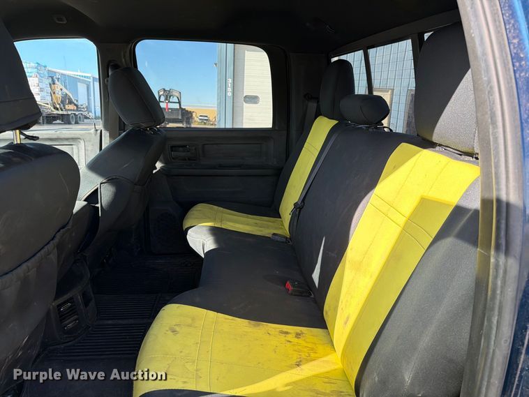 image for item FT6829 2022 RAM 3500 Crew Cab pickup truck