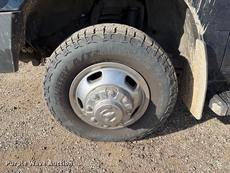 image for item FT6829 2022 RAM 3500 Crew Cab pickup truck