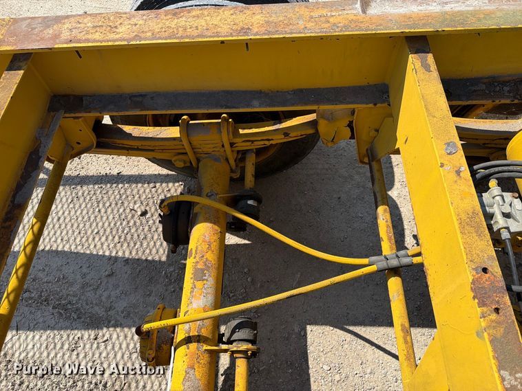 image for item FT8009 1989 Great Lakes Mfg drop deck trailer