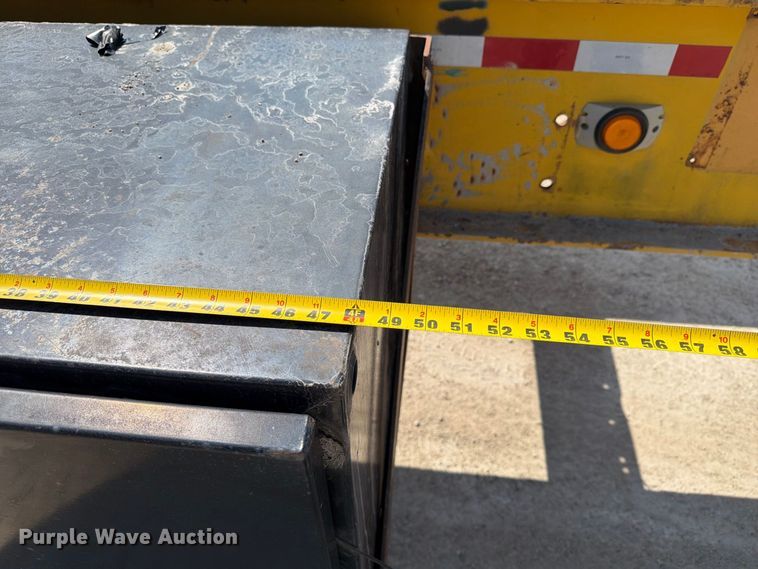 image for item FT8009 1989 Great Lakes Mfg drop deck trailer