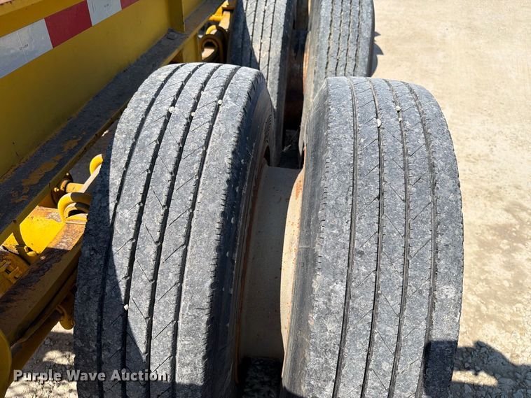 image for item FT8009 1989 Great Lakes Mfg drop deck trailer