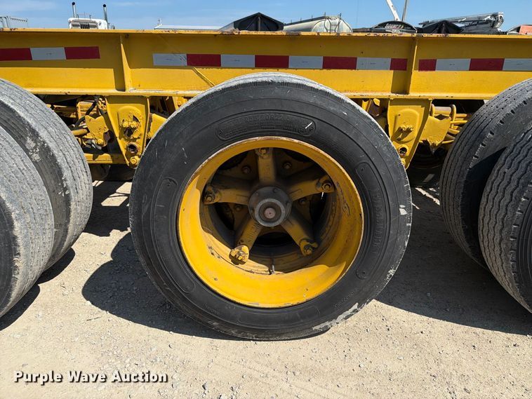 image for item FT8009 1989 Great Lakes Mfg drop deck trailer