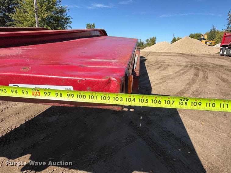 image for item FT8106 1995 Kalyn Siebert 69T3A lowboy equipment trailer