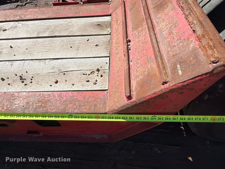 image for item FT8106 1995 Kalyn Siebert 69T3A lowboy equipment trailer
