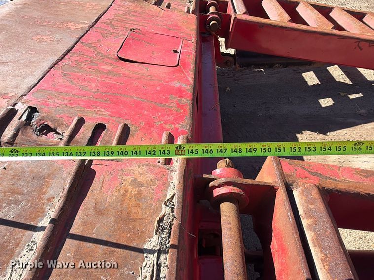image for item FT8106 1995 Kalyn Siebert 69T3A lowboy equipment trailer