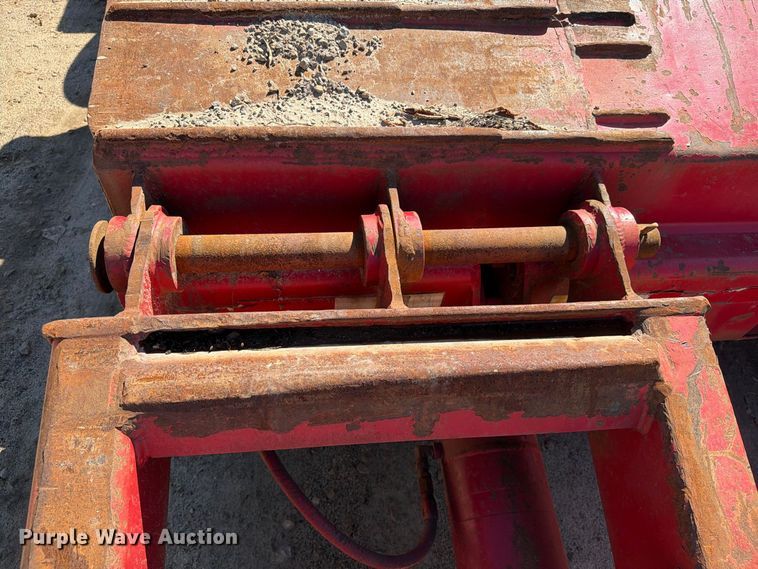 image for item FT8106 1995 Kalyn Siebert 69T3A lowboy equipment trailer