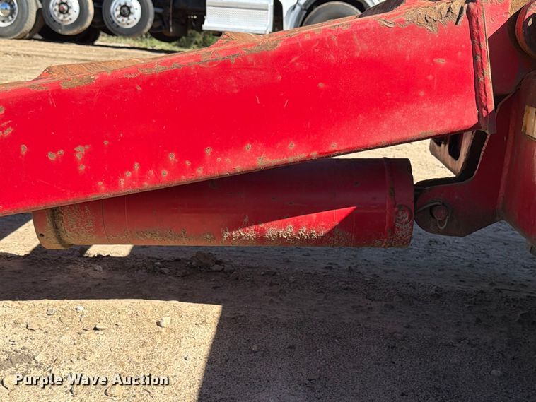 image for item FT8106 1995 Kalyn Siebert 69T3A lowboy equipment trailer