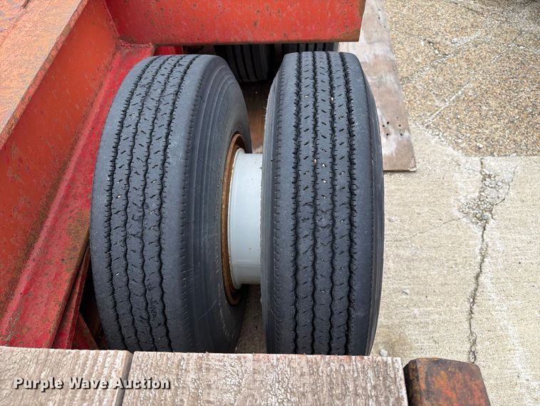 image for item FT8111 1973 Fruehauf C40LJ3 