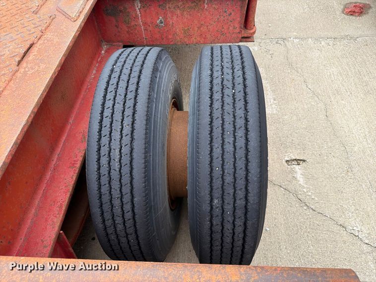 image for item FT8111 1973 Fruehauf C40LJ3 