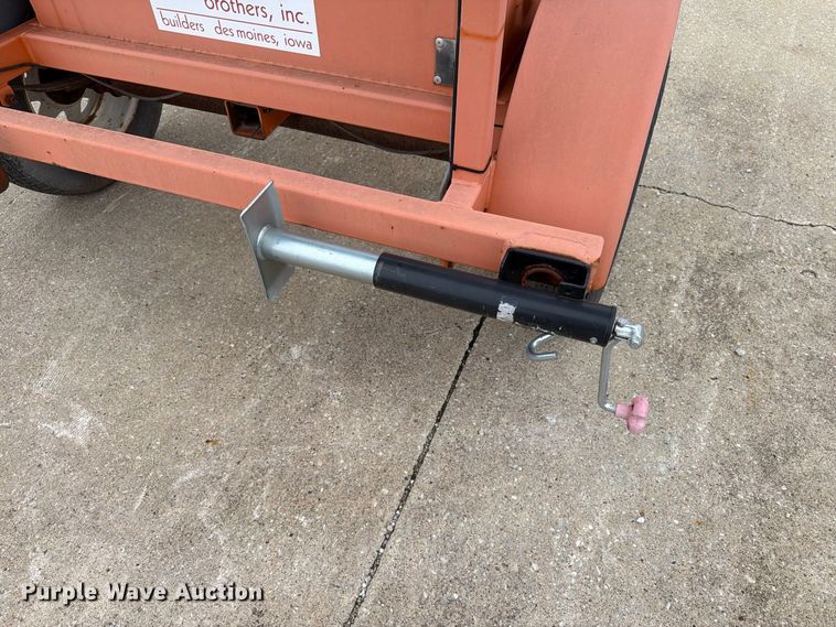 image for item FT8112 2003 Ver-Mac ST-4825 arrow board trailer