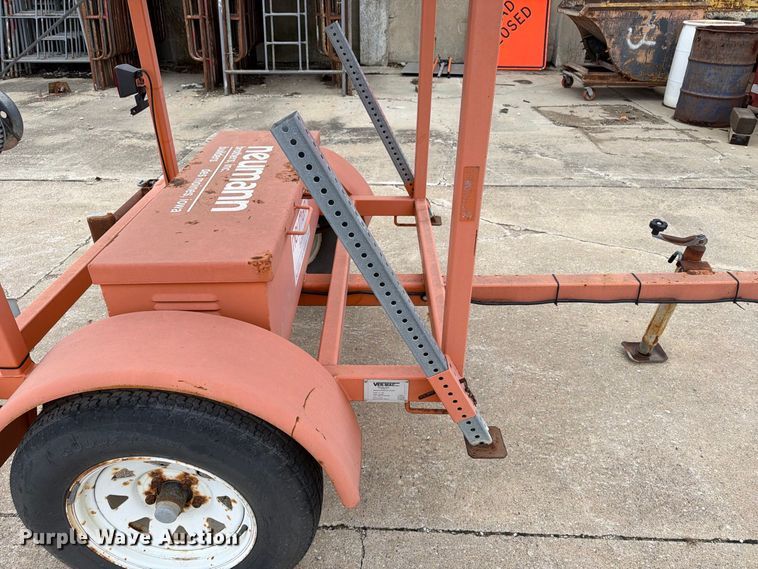 image for item FT8112 2003 Ver-Mac ST-4825 arrow board trailer