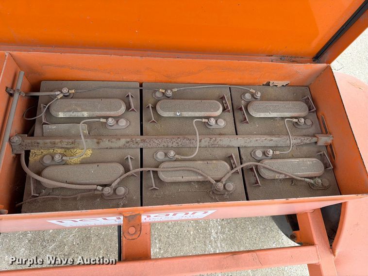 image for item FT8112 2003 Ver-Mac ST-4825 arrow board trailer