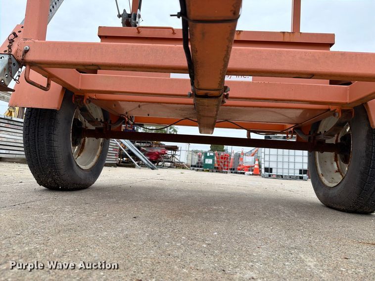 image for item FT8112 2003 Ver-Mac ST-4825 arrow board trailer
