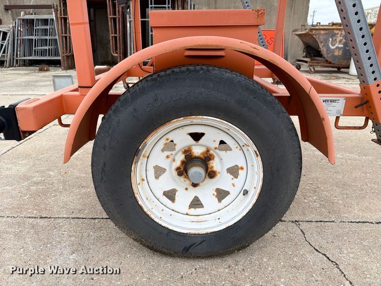 image for item FT8112 2003 Ver-Mac ST-4825 arrow board trailer