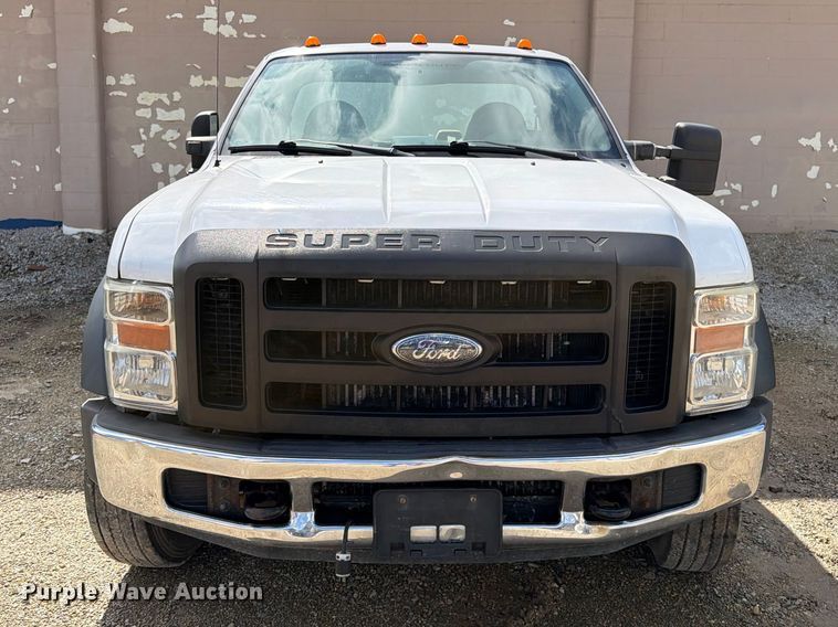 image for item FT8125 2008 Ford F450 Super Duty truck cab and chassis