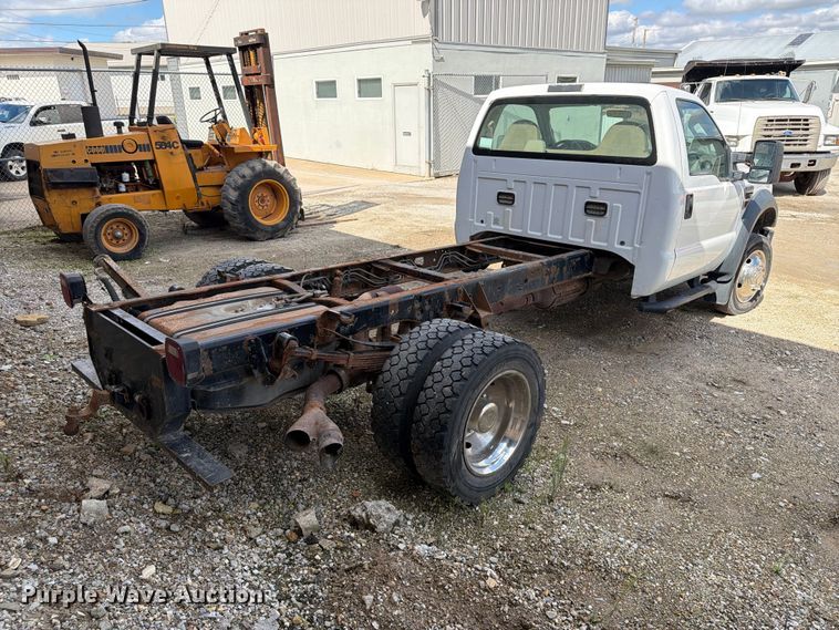 image for item FT8125 2008 Ford F450 Super Duty truck cab and chassis