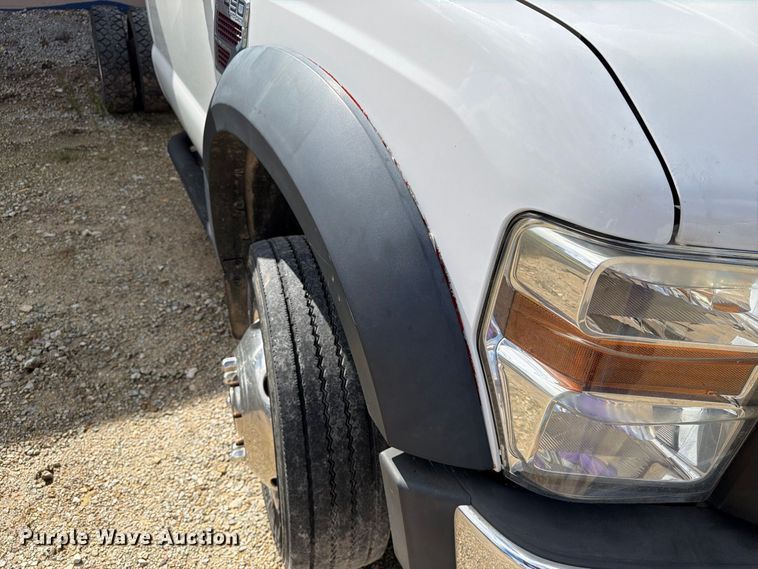 image for item FT8125 2008 Ford F450 Super Duty truck cab and chassis
