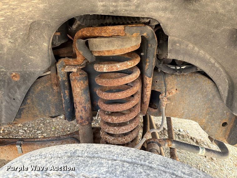 image for item FT8125 2008 Ford F450 Super Duty truck cab and chassis