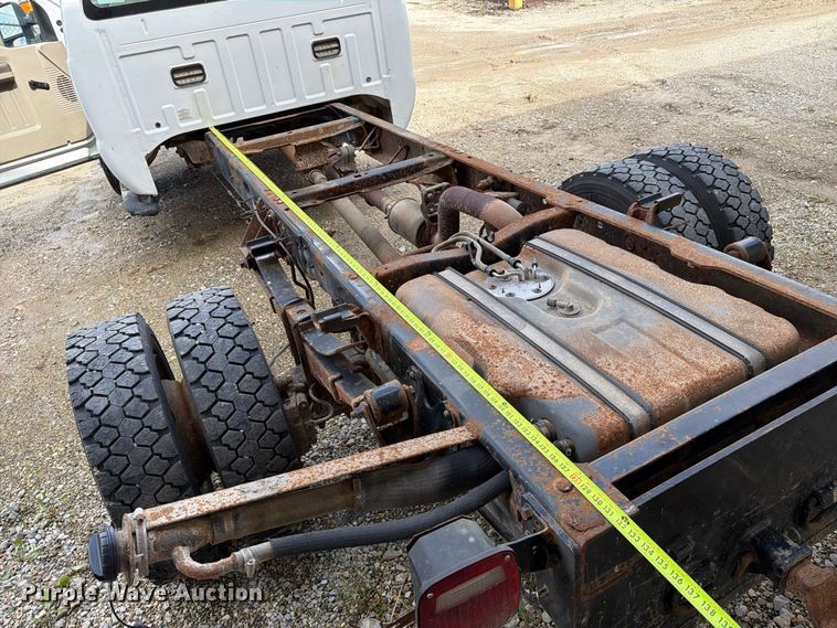 image for item FT8125 2008 Ford F450 Super Duty truck cab and chassis