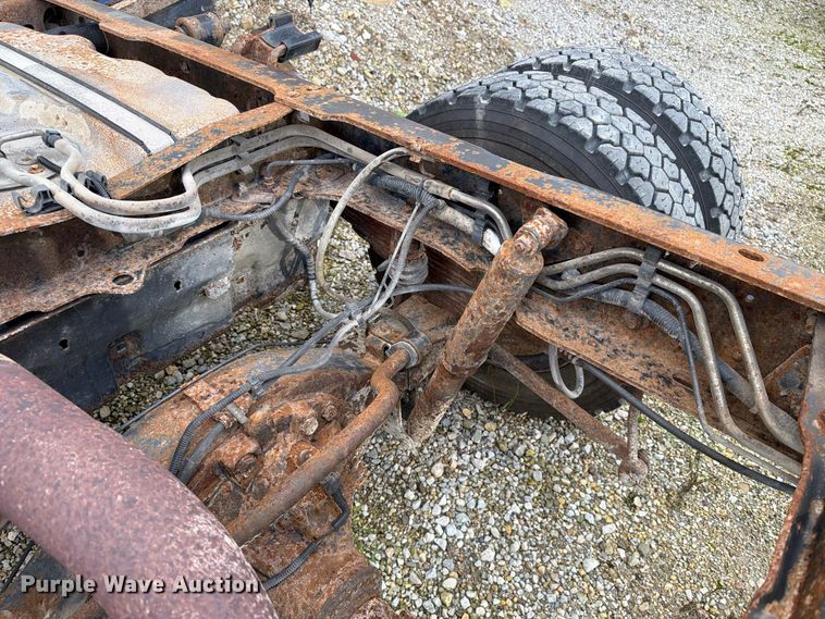 image for item FT8125 2008 Ford F450 Super Duty truck cab and chassis