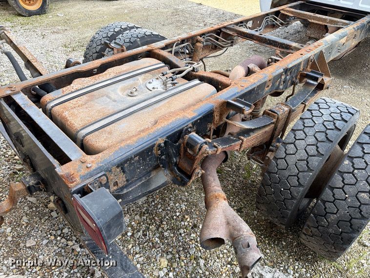 image for item FT8125 2008 Ford F450 Super Duty truck cab and chassis